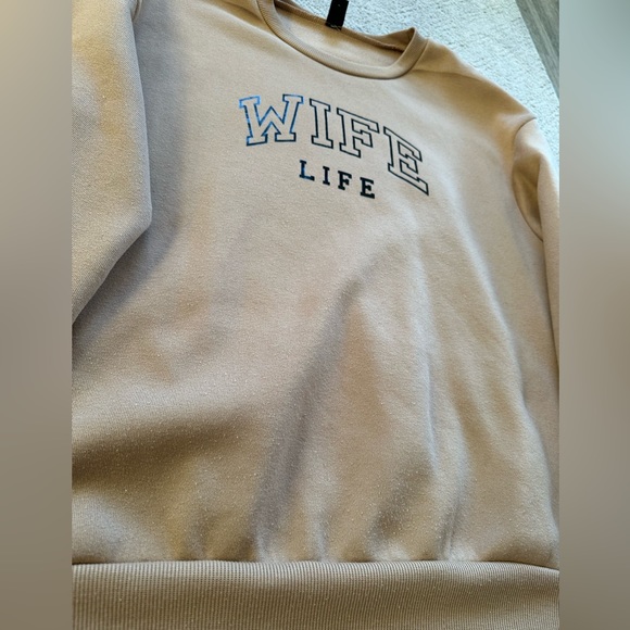 Shein ‘Wife Life’ Sweatshirt - Picture 3 of 4
